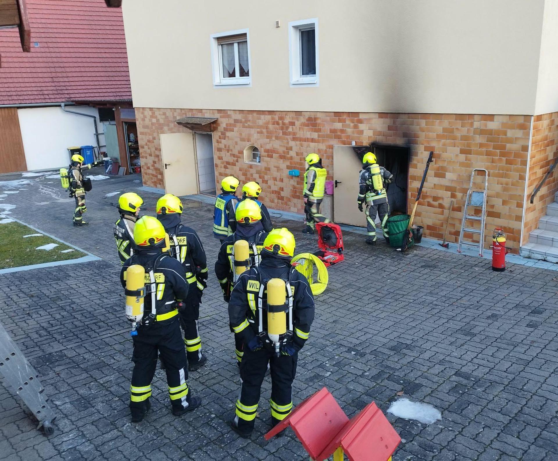 B3 – Zimmerbrand Person in Gefahr